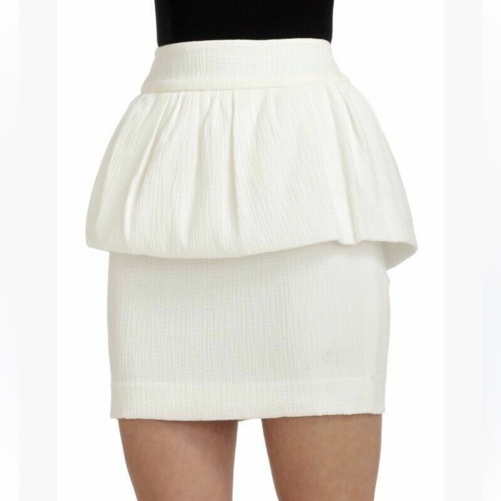 W118 by Walter Baker White Quinn Textured Peplum Skirt Size 2